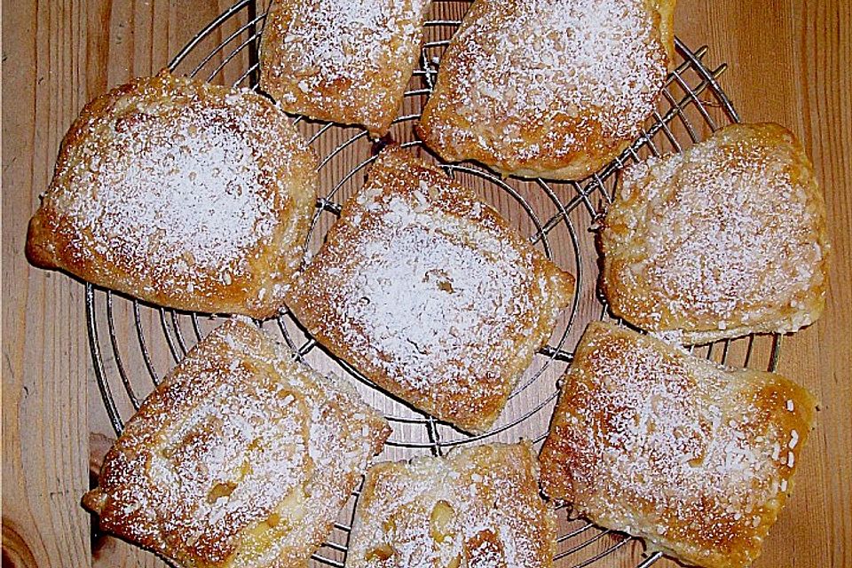 Apfeltaschen mit  Eierlikör - Apfelfüllung