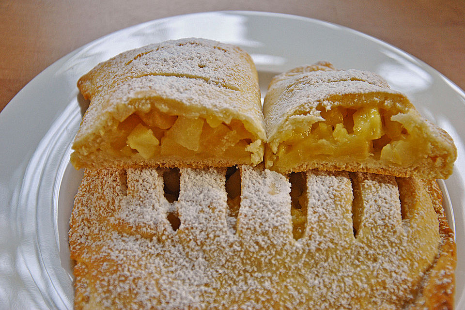 Apfeltaschen mit  Eierlikör - Apfelfüllung