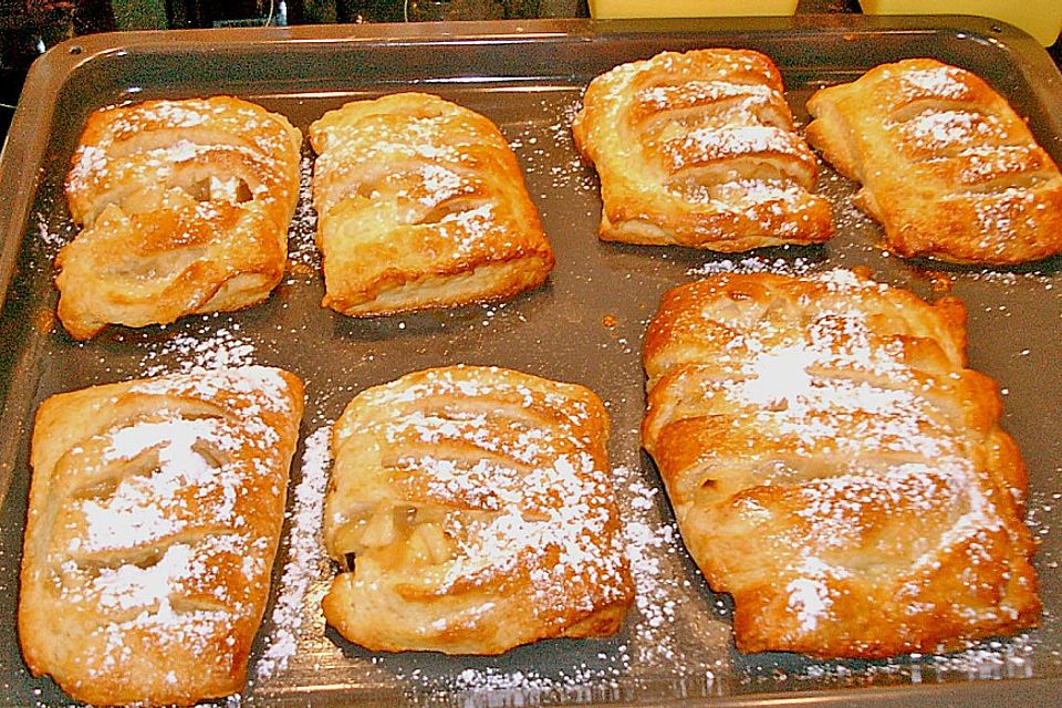 Apfeltaschen mit  Eierlikör - Apfelfüllung