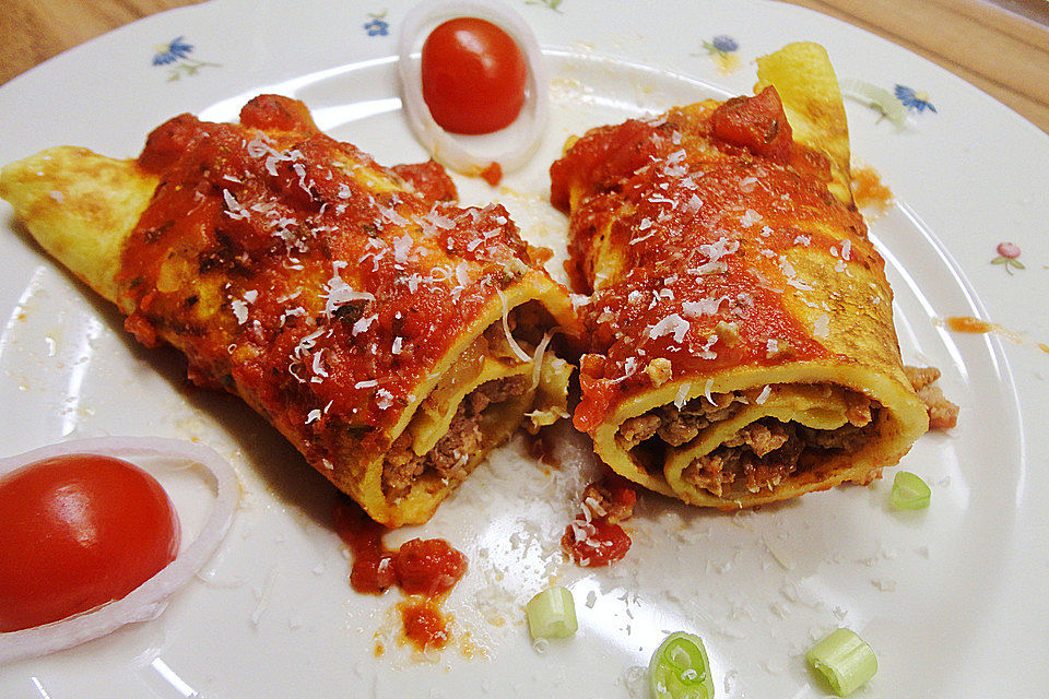 Hack - Pfannkuchen in Tomatensoße