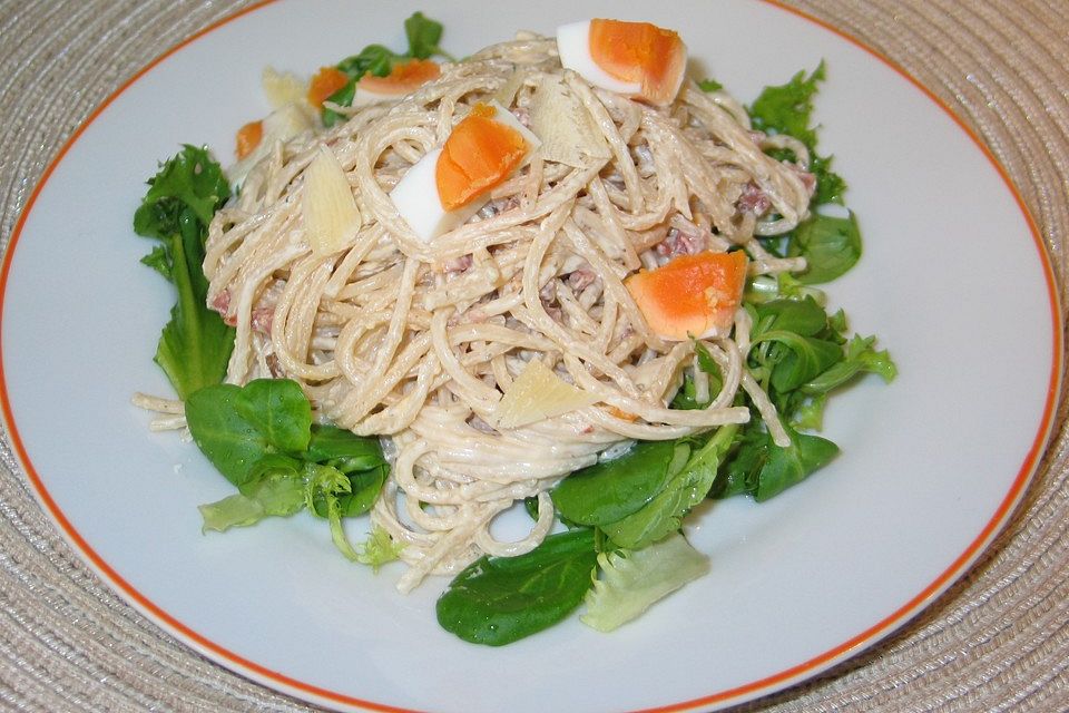 Carbonarasalat