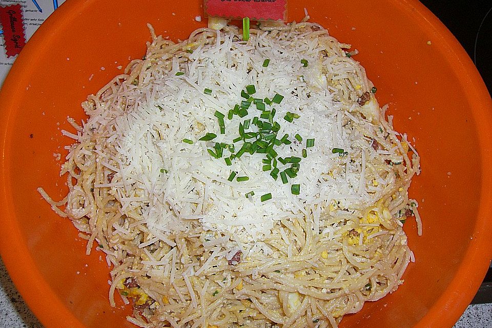 Carbonarasalat