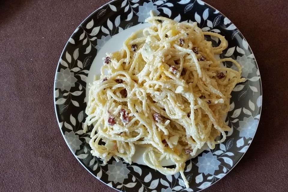 Carbonarasalat