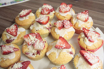 Erdbeer Jogurt Muffins Von Seelenschein Chefkoch 