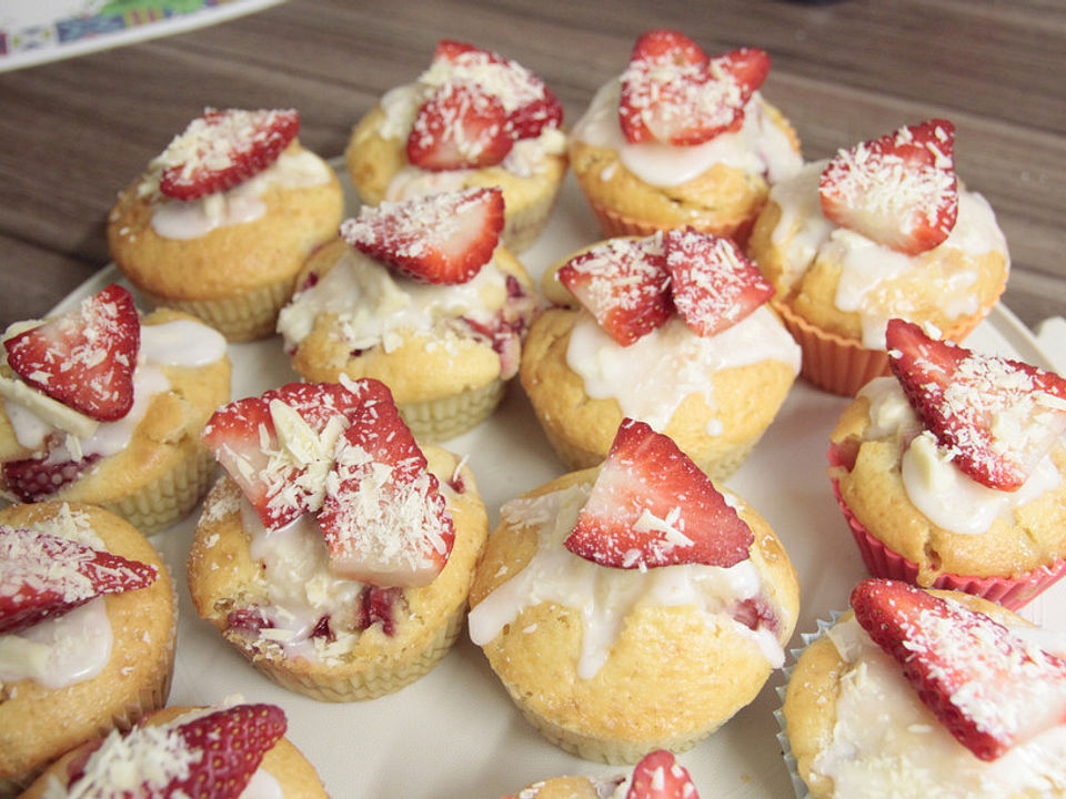 Erdbeer - Jogurt Muffins von Seelenschein| Chefkoch