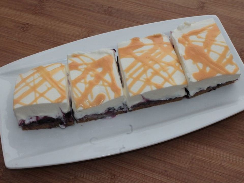 Eierlikör - Kuchen mit Heidelbeeren vom Blech von Casilva| Chefkoch