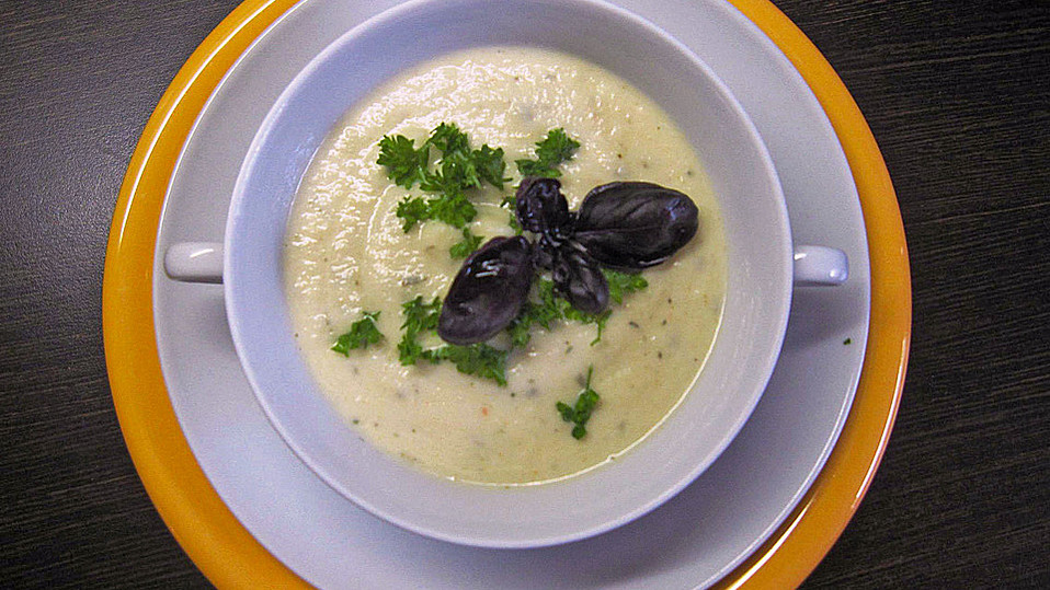 Blumenkohl-Samtsuppe von matti Blumenkohl-Samtsuppe von matti