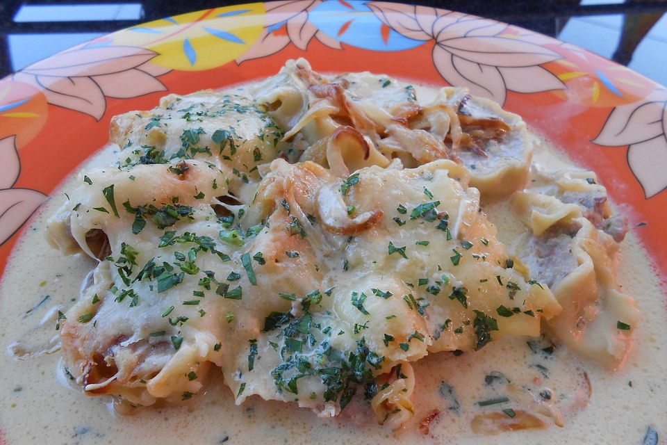 Maultaschen in Sahne mit Käse überbacken