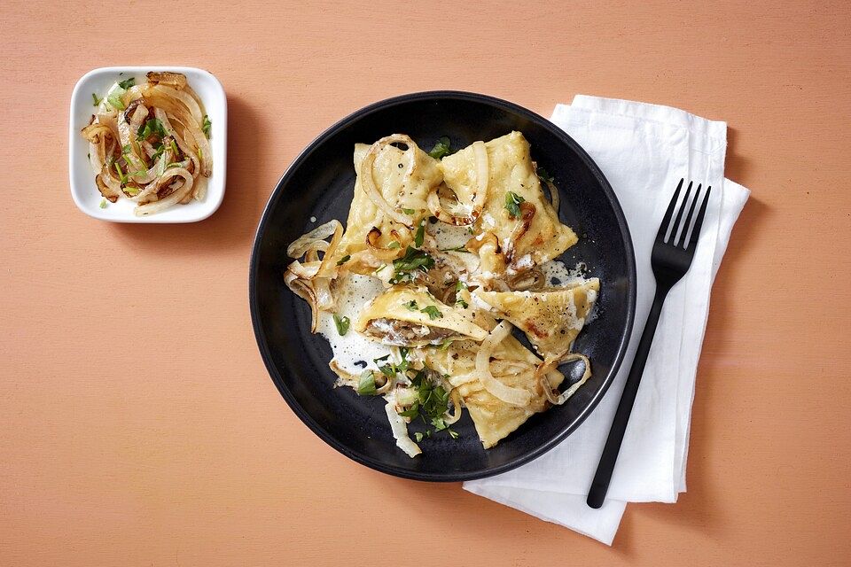 Maultaschen in Sahne mit Käse überbacken