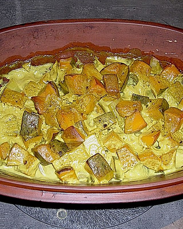 Kürbis mit Kokosmilch und Curry  im Römertopf