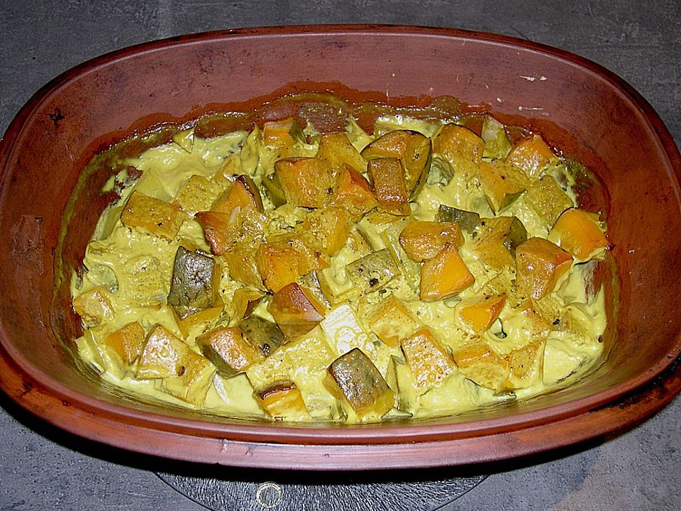 Kürbis mit Kokosmilch und Curry im Römertopf von barryfan| Chefkoch