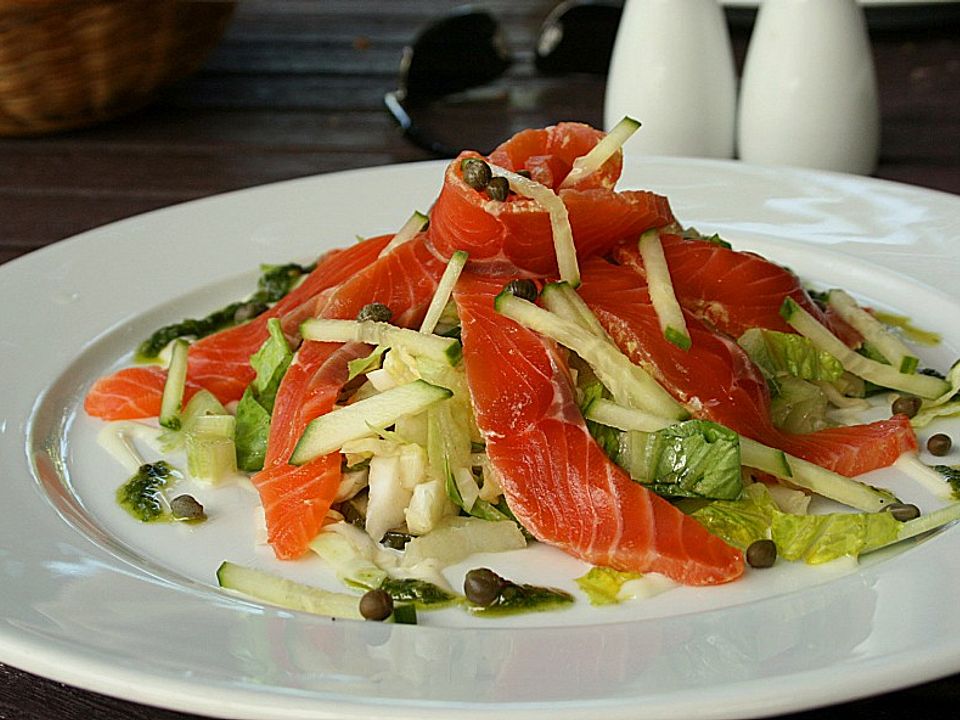 Grüner Salat mit Lachs von tranquille| Chefkoch
