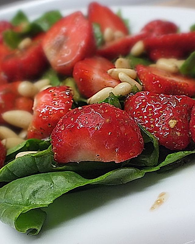 Erdbeer-Spinatsalat