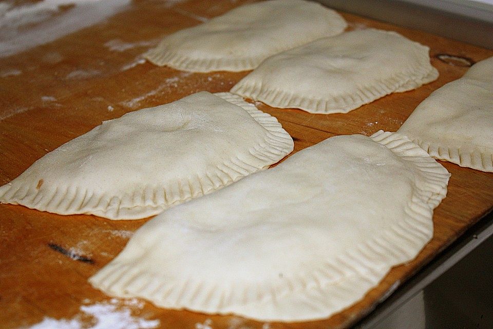 Tschebureki Tschebureki