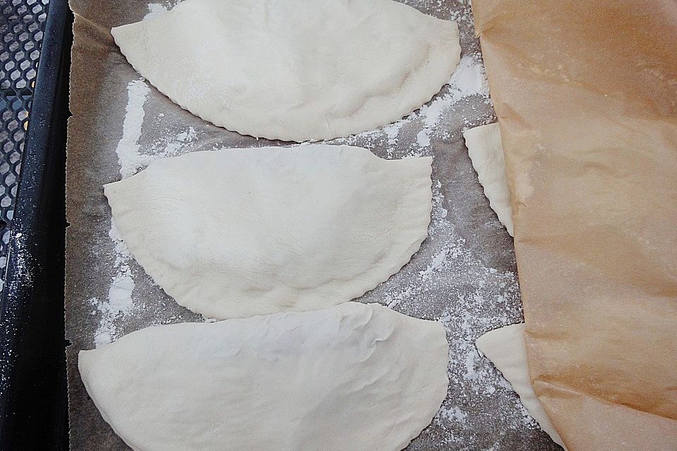Tschebureki Tschebureki