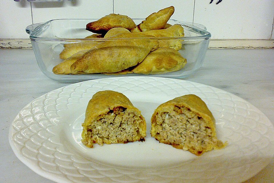 Tschebureki Tschebureki
