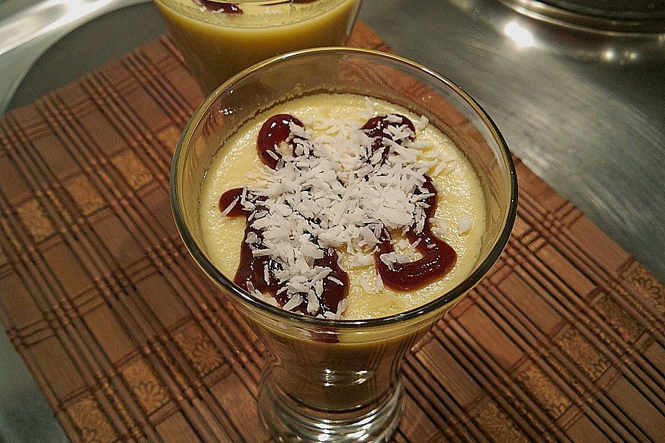 Mangocreme mit Kokos