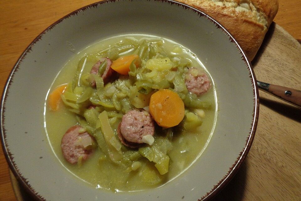 Rheinische Schnippelbohnensuppe Omas Art