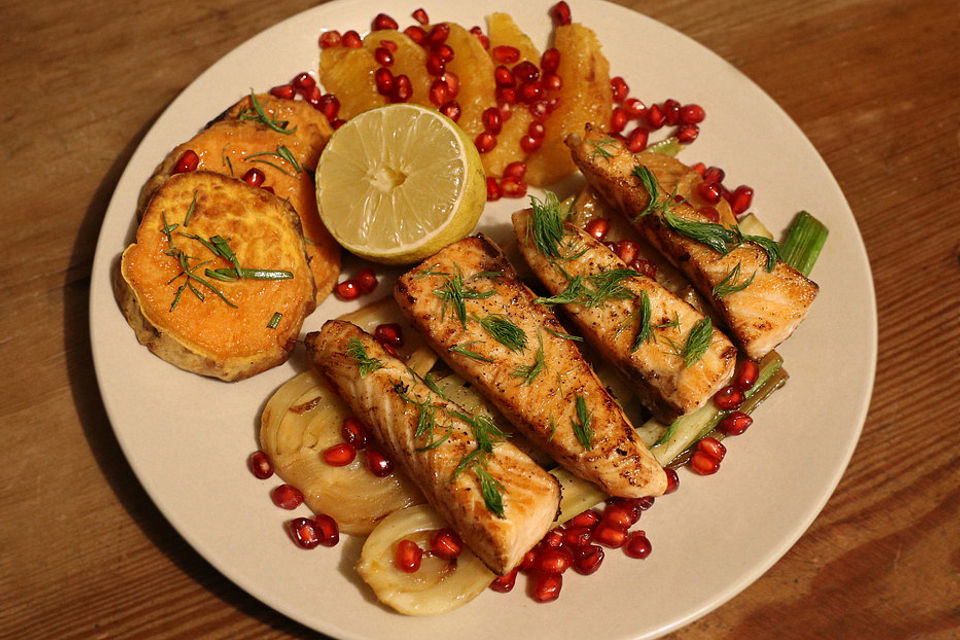 Kurzgebratener Fenchel mit Honig - Walnuss - Marinade