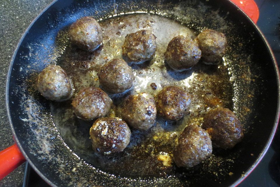 Köttbullar