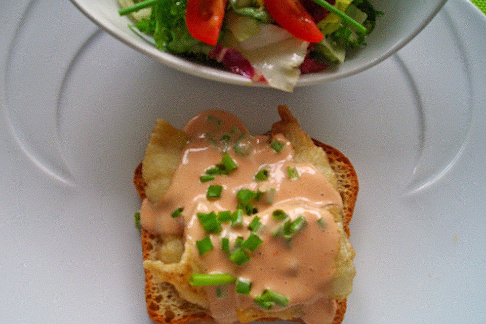 Schollenfilets auf Toastbrot mit selbst gemachter Mayonnaise