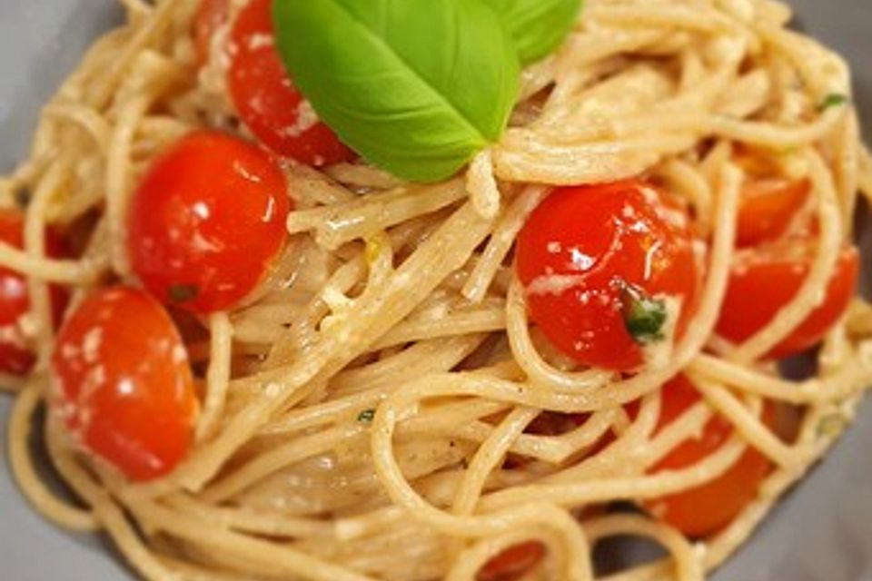 Spaghetti mit Cocktailtomaten