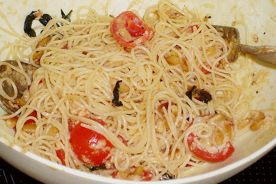 Spaghetti mit Cocktailtomaten