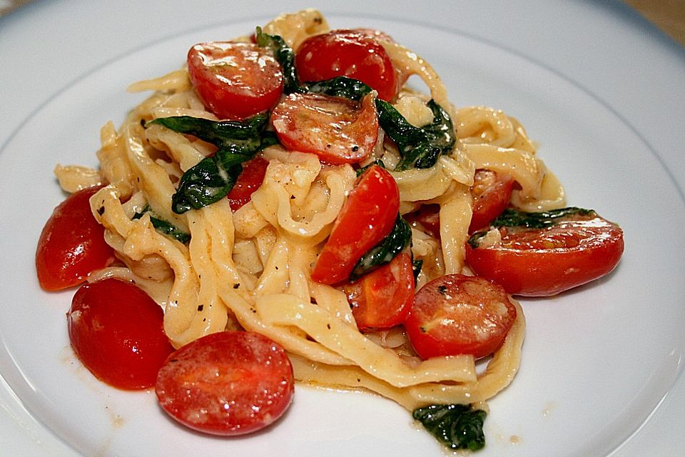 Spaghetti mit Cocktailtomaten