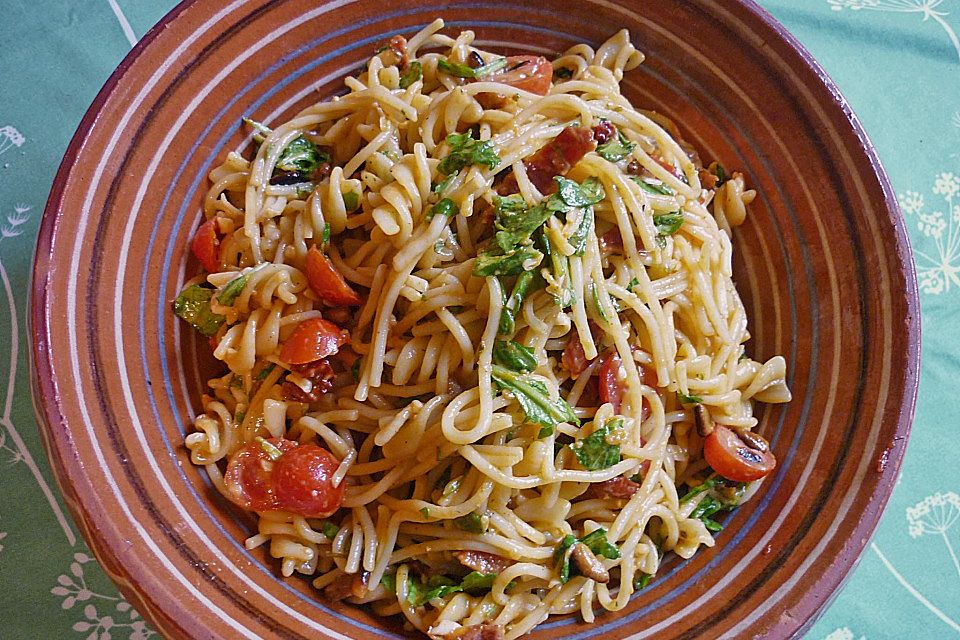 Spaghetti mit Cocktailtomaten