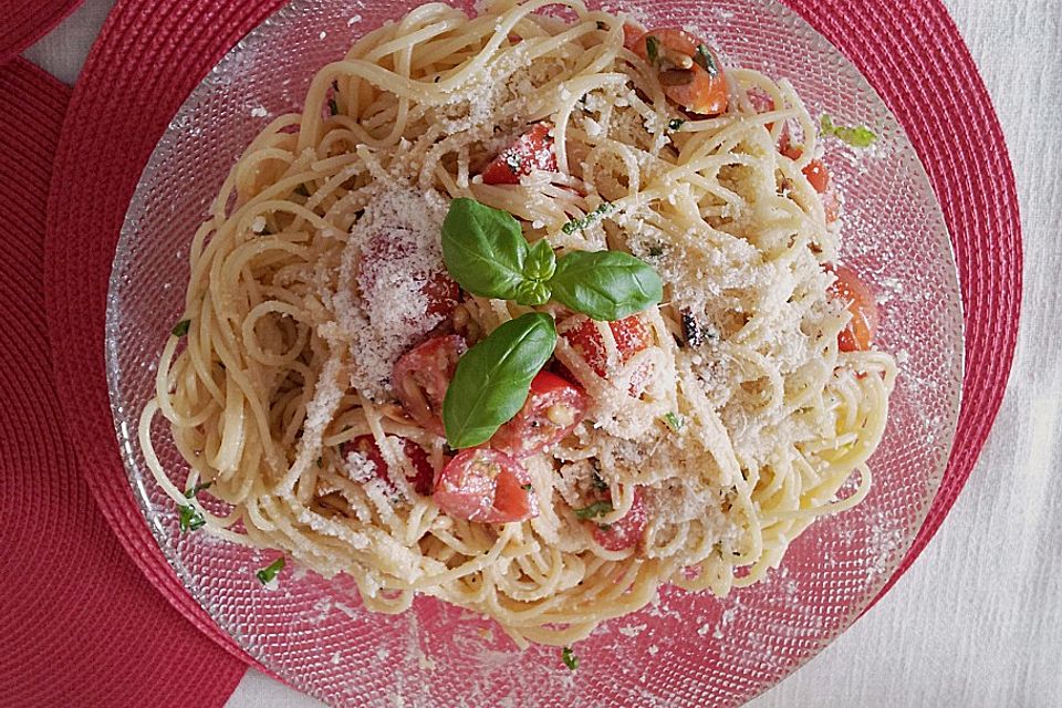 Spaghetti mit Cocktailtomaten