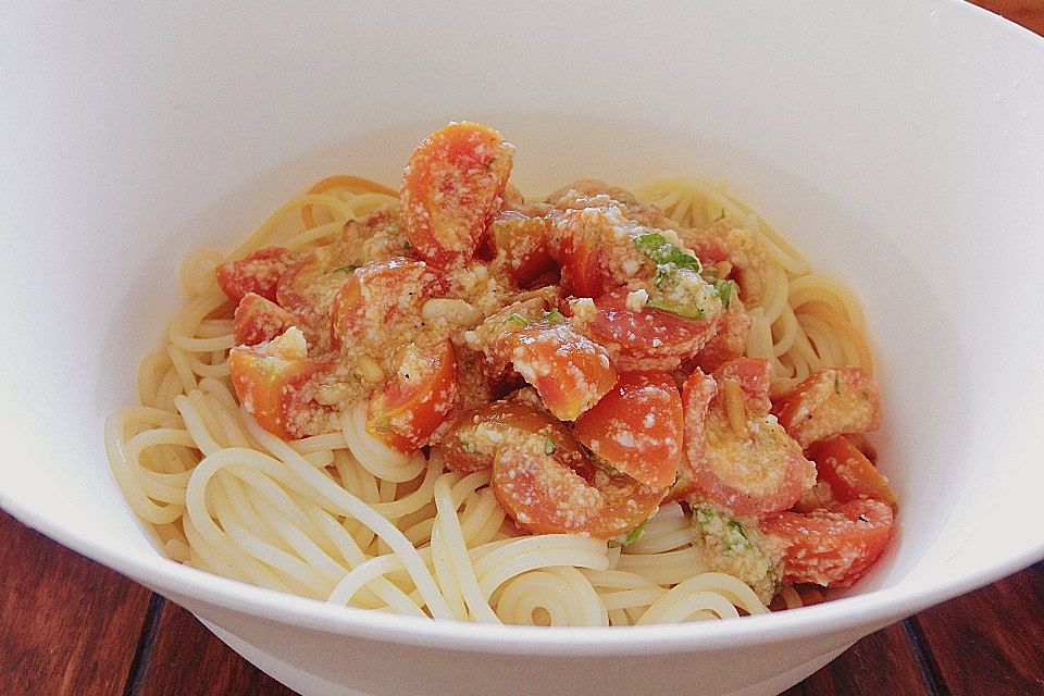 Spaghetti mit Cocktailtomaten