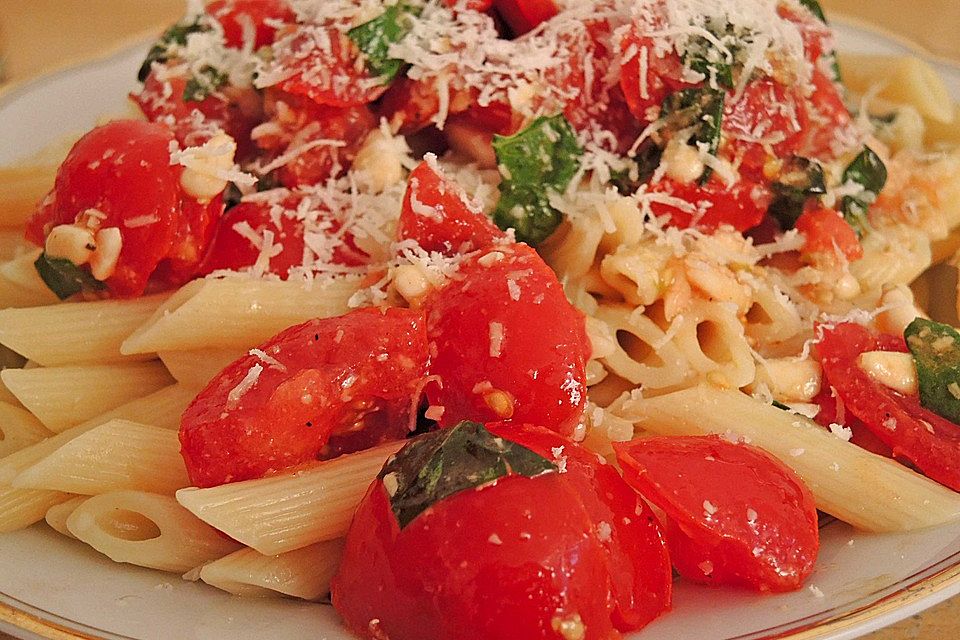 Spaghetti mit Cocktailtomaten