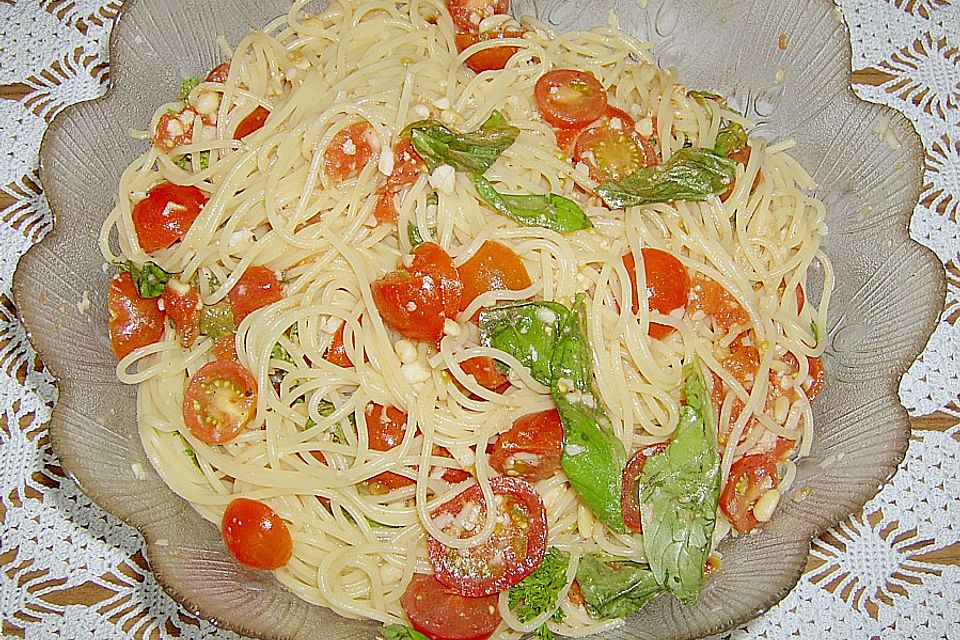 Spaghetti mit Cocktailtomaten