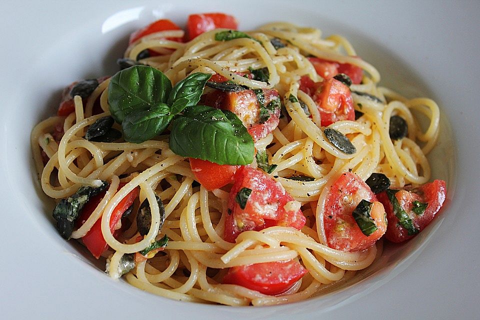 Spaghetti mit Cocktailtomaten