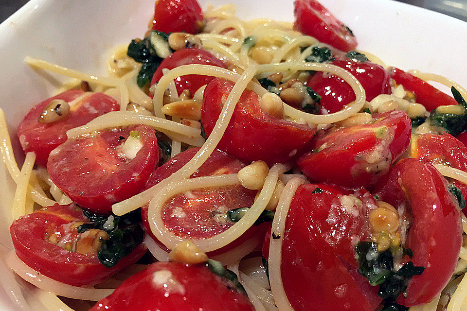 Spaghetti mit Cocktailtomaten