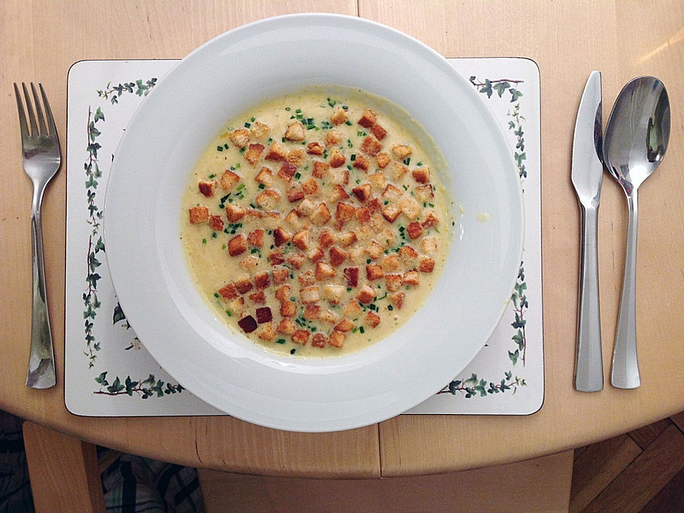 Knoblauchcrèmesuppe mit Croûtons von susannemsb| Chefkoch