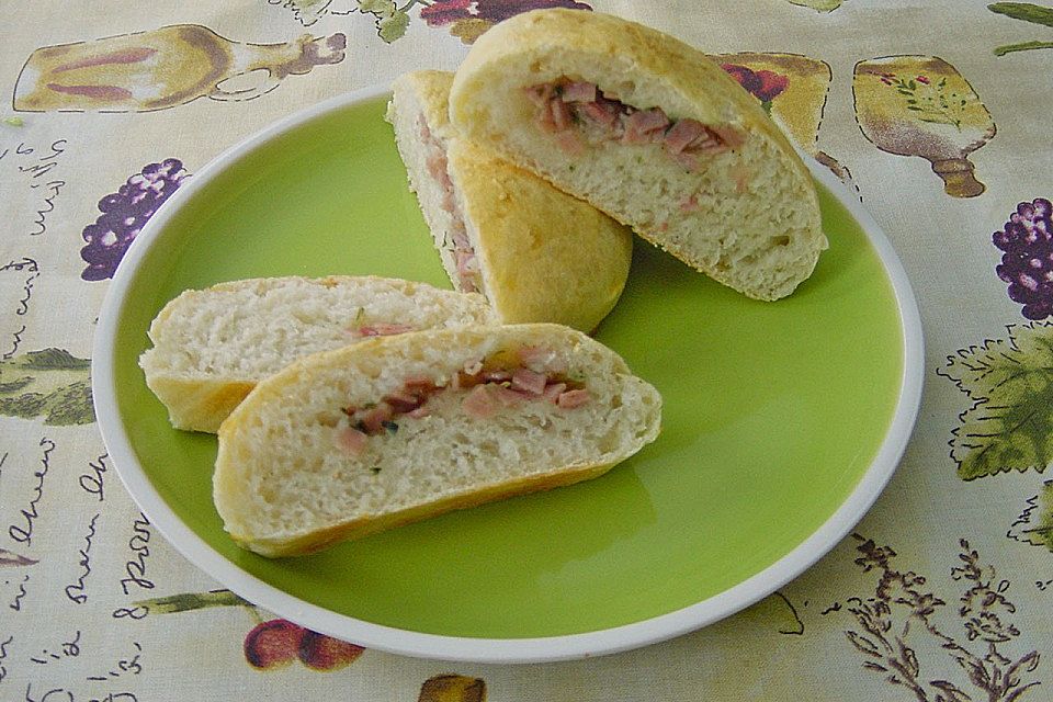 Kartoffelbrötchen mit Schinkenfülle