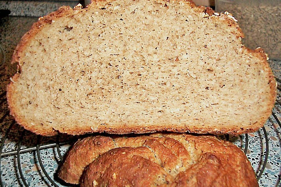 Buttermilchbrot mit Haferflocken Buttermilchbrot mit Haferflocken