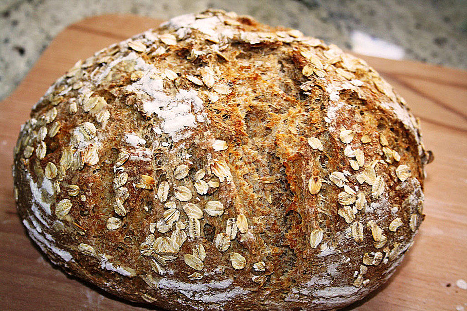Buttermilchbrot mit Haferflocken Buttermilchbrot mit Haferflocken