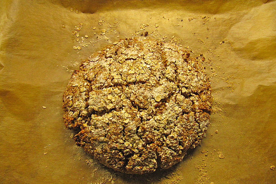 Buttermilchbrot mit Haferflocken Buttermilchbrot mit Haferflocken