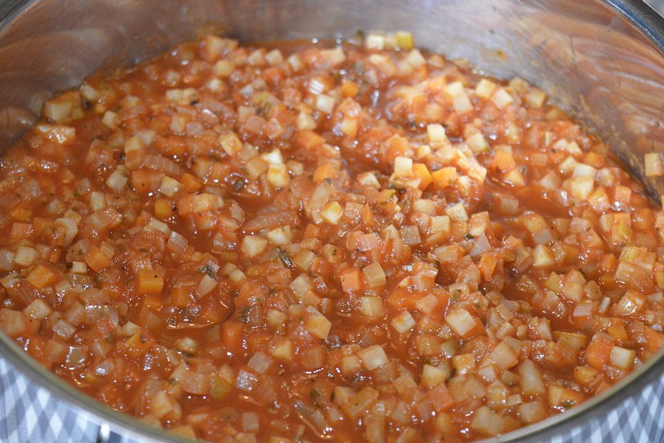 Spaghetti mit Gemüsebolognese