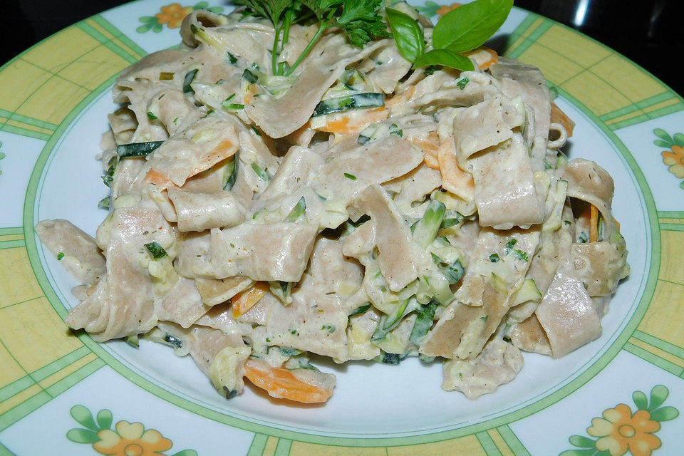 Pasta mit Kräutersauce