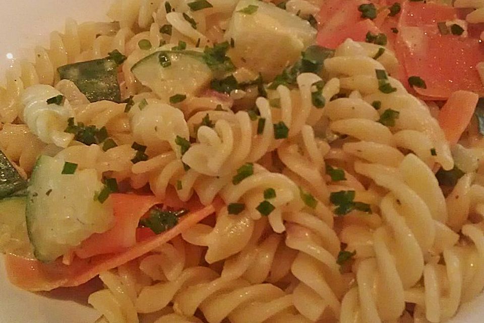 Pasta mit Kräutersauce