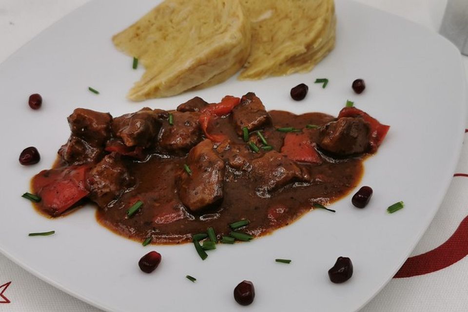 Rindergulasch mit Paprika