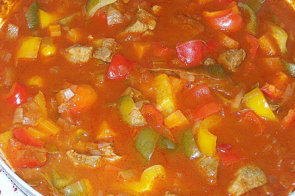 Rindergulasch mit Paprika