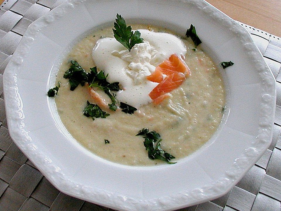 Sellerieschaumsuppe mit Lachsstreifen von Jenny86 | Chefkoch