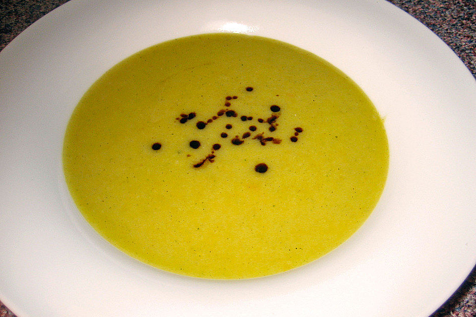 Leichte Käsesuppe à la Marlen