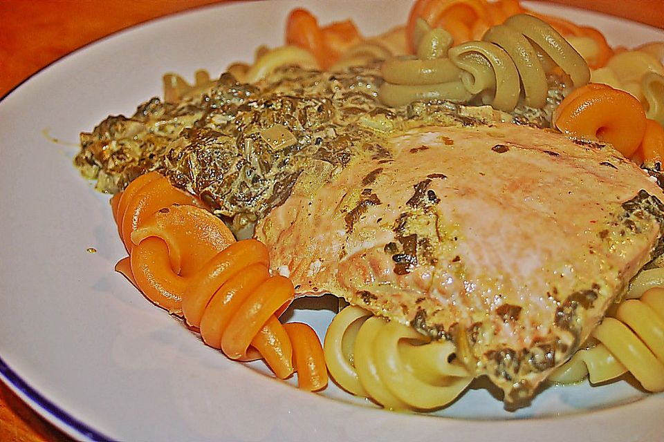 Lachs - Spinat - Nudeln