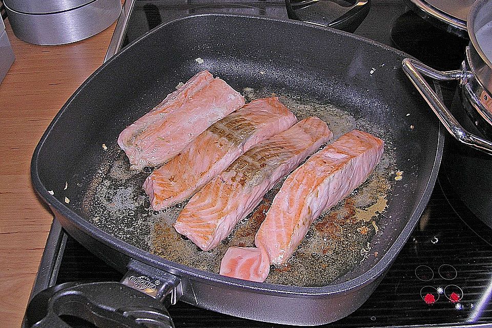 Lachs - Spinat - Nudeln