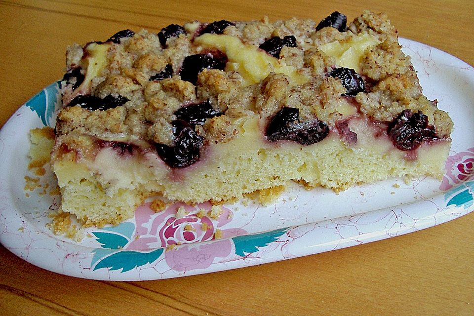 Kirsch - Marzipanpudding - Streuselkuchen